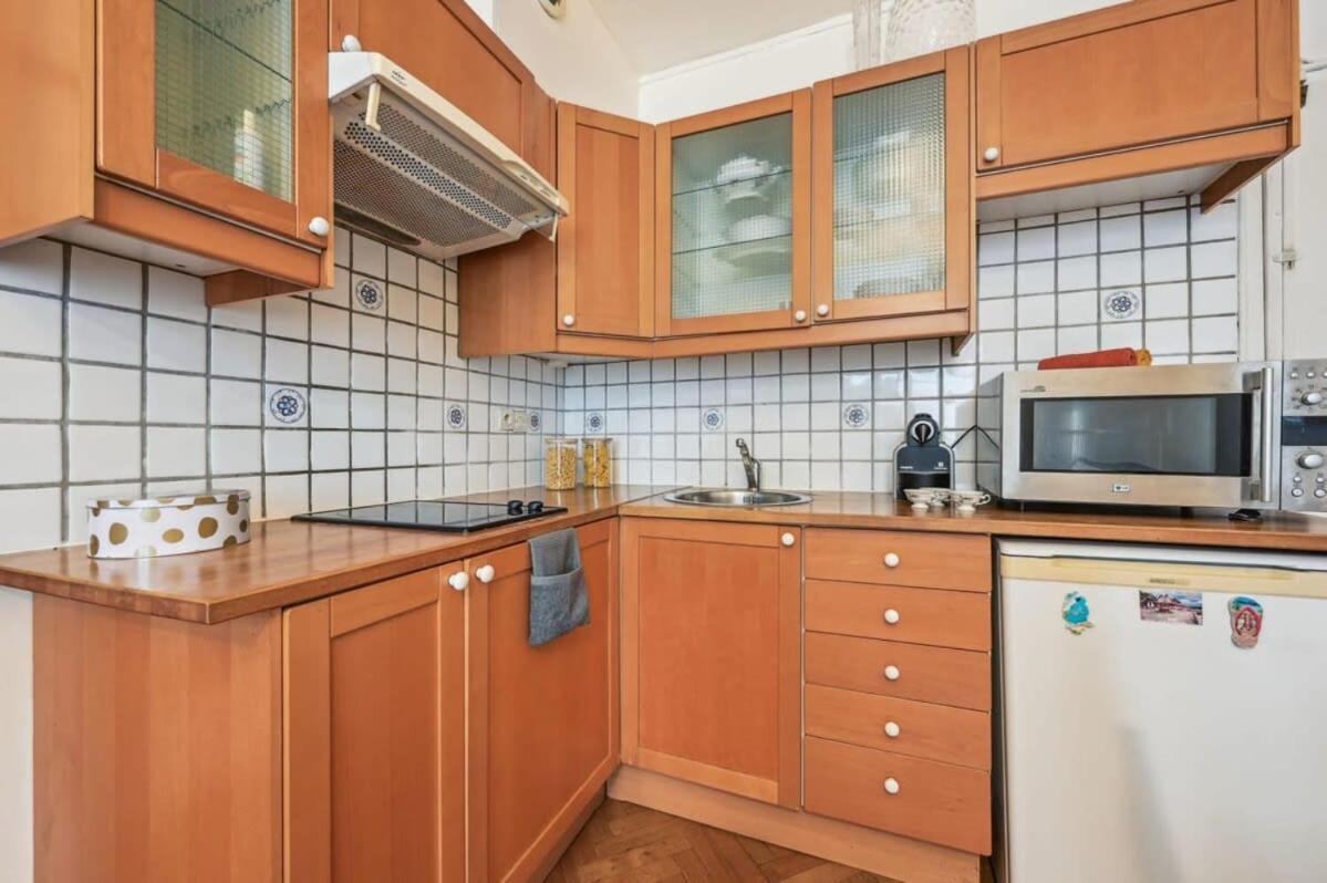 1br Des Invalides Cozy Apartment Paris